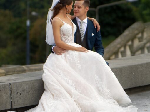 bride-and-groom-g7f2138cf5_1920